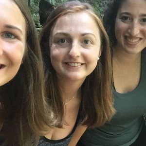 Meet your Posher, Emily